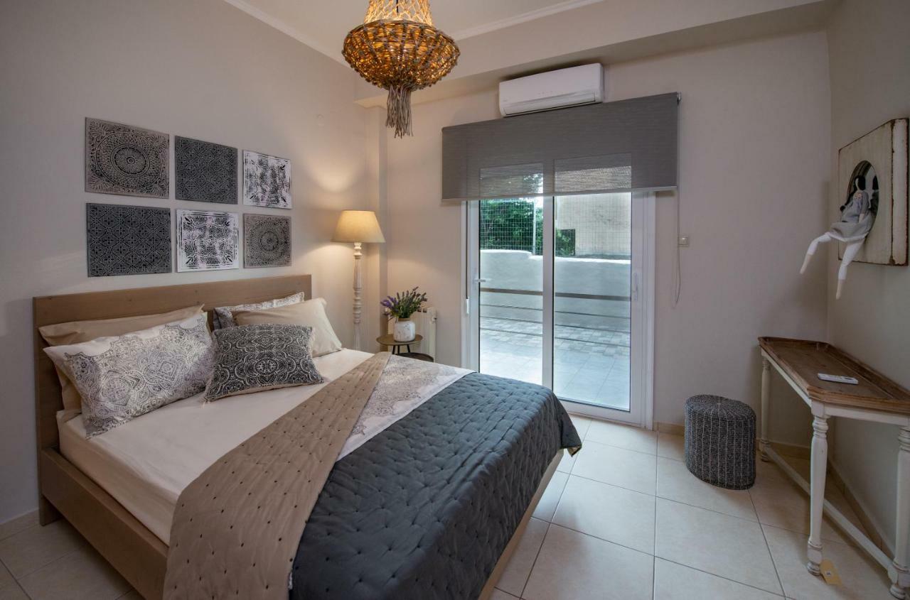 Petite Fleur Apartment เปรเวซา ภายนอก รูปภาพ